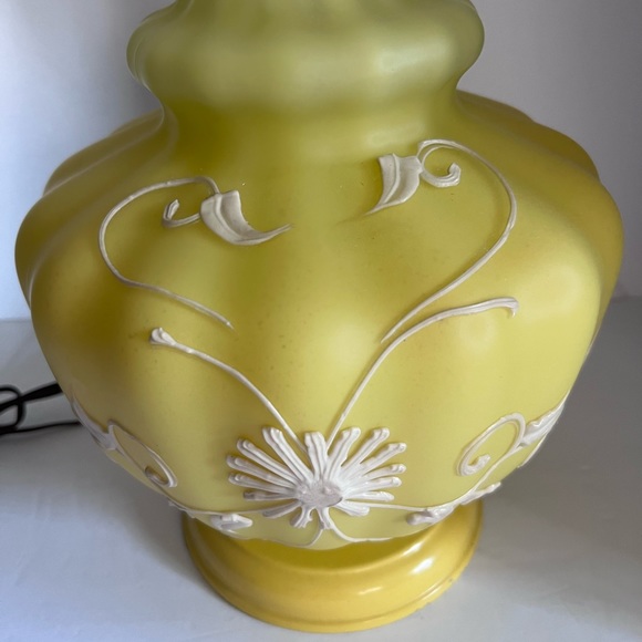 Vintage Yellow Glass Table Lamp - Picture 2 of 13